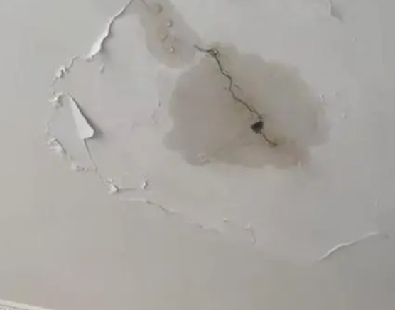 鄯善阳台漏水维修公司分享下屋面防水工程质量问题原因分析